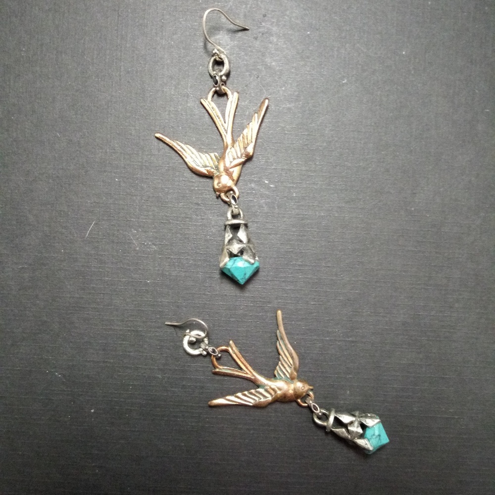 LUCKY BRAND HAWK SWOOPING TURQUOISE EARRINGS